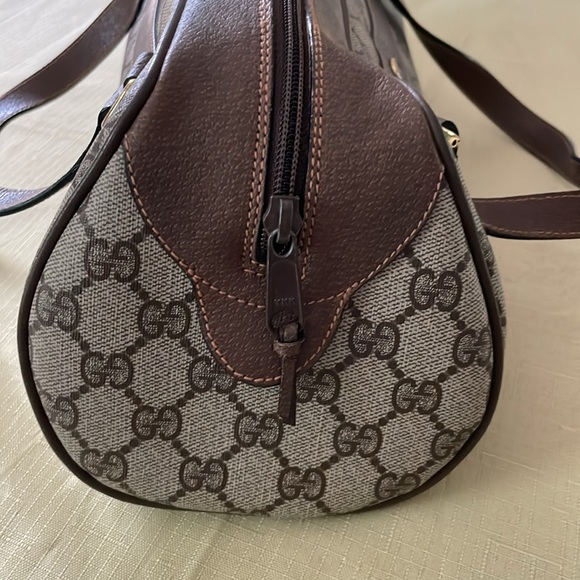 Gucci Brown and Cream Monogram Clutch - Picture 13 of 14